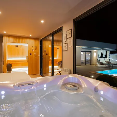 Romantica - Wellness House For Two Villa *